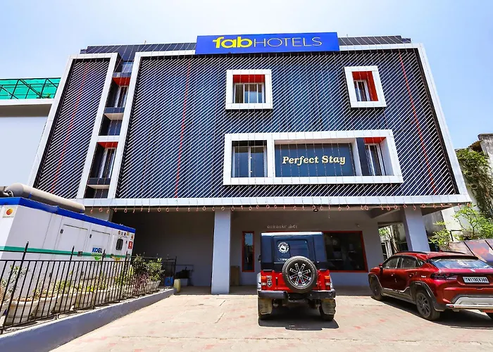 Fabhotel Perfect Stays - Near Chrompet Railway Station